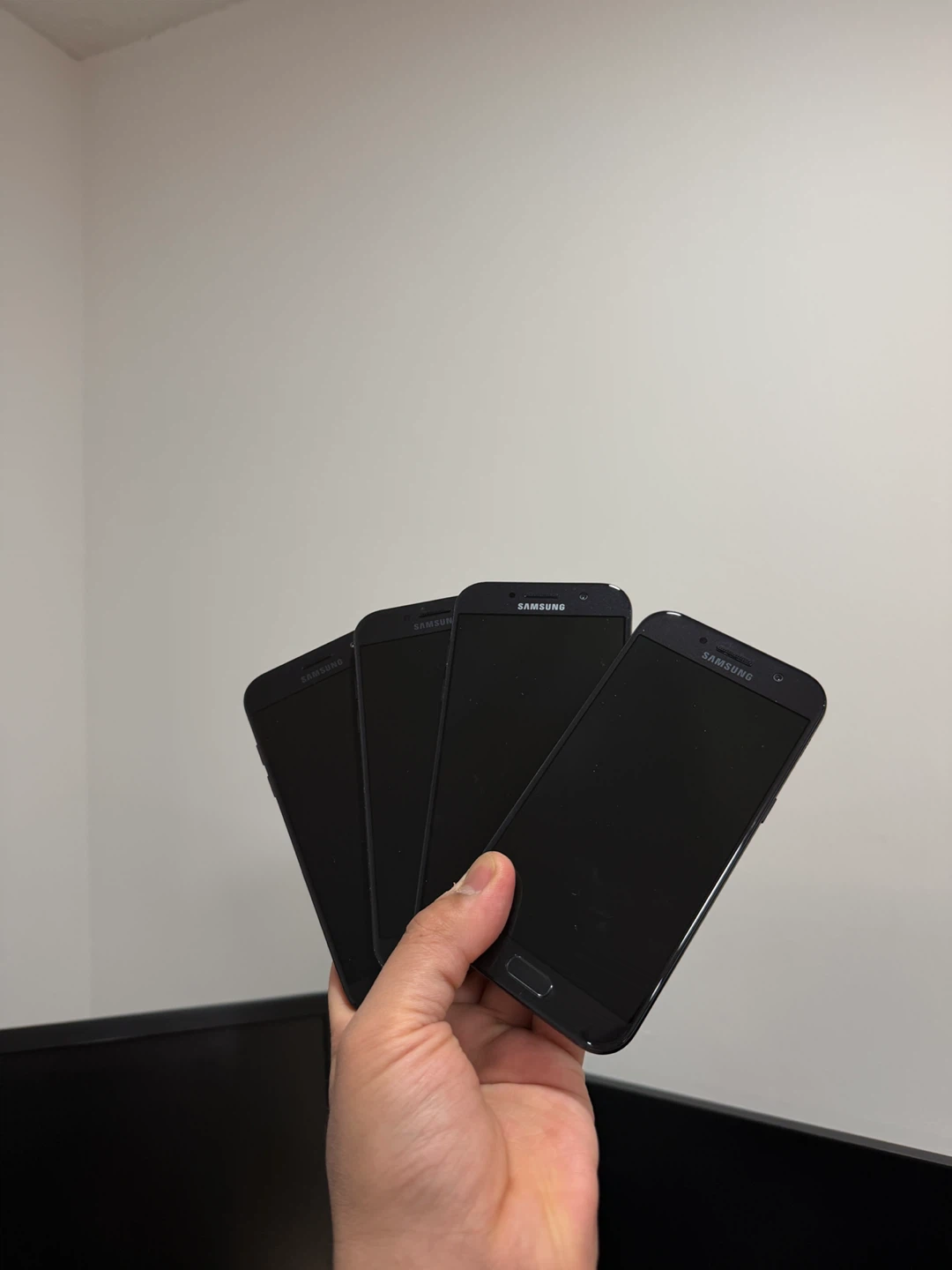 Samsung Galaxy A5 (2017) Black - Set of 4 - photo 4