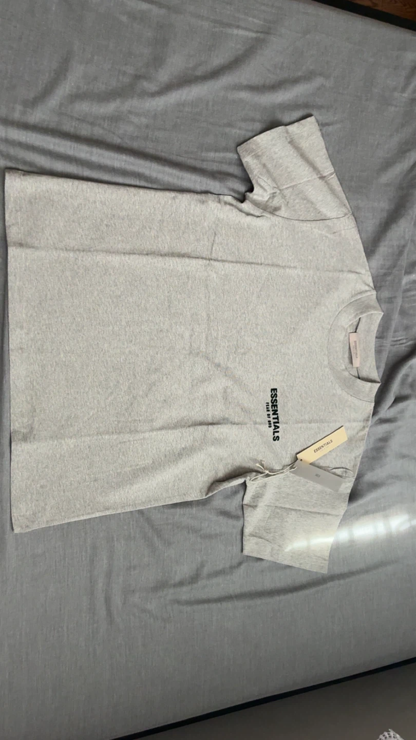 Fear of God Essentials Grey T-Shirt Size S
