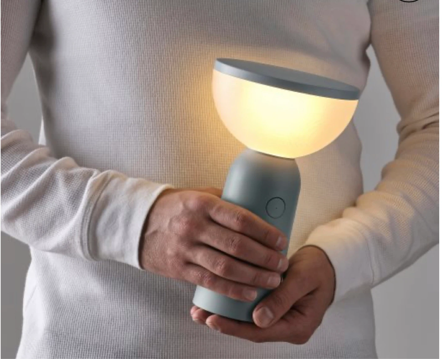 IKEA Bettorp Table Lamp with Wireless Charger - photo 2