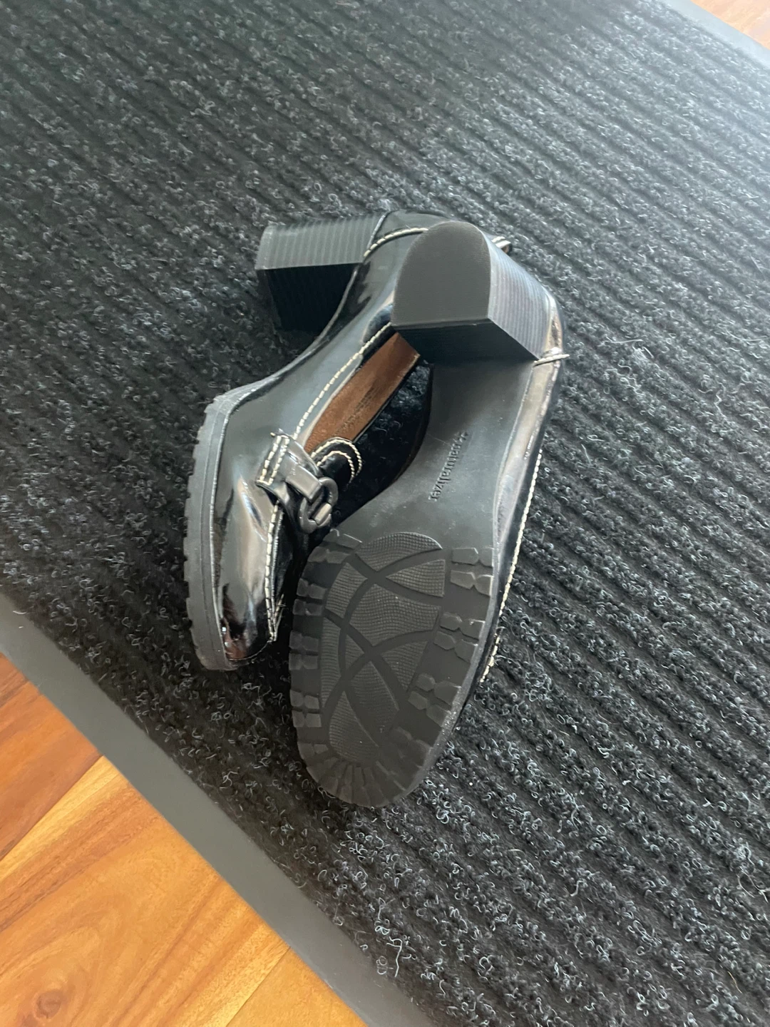 Naturalizer Black Patent Leather Loafer Heels - photo 2