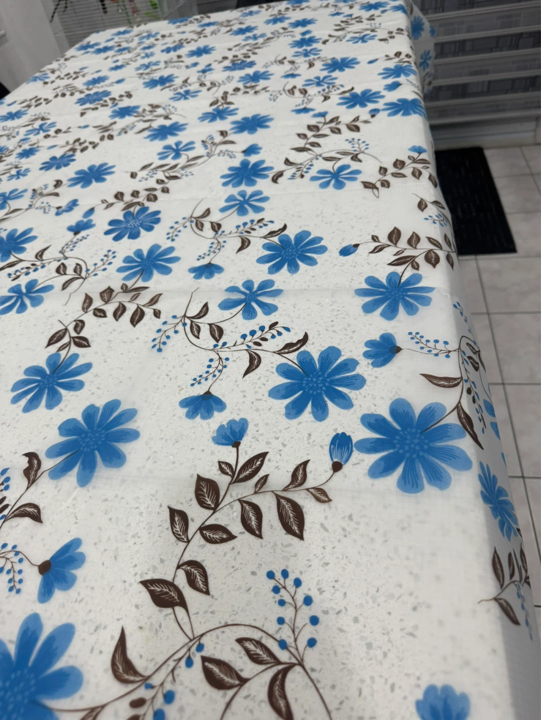 Blue Floral Tablecloth - photo 5