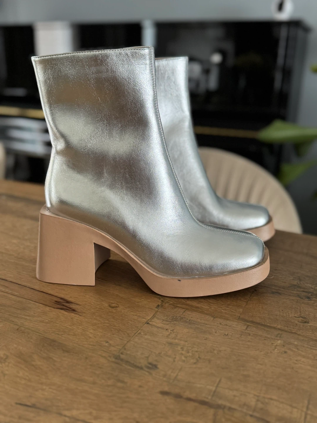 Silver Square Toe Platform Boots size 7.5 - photo 5