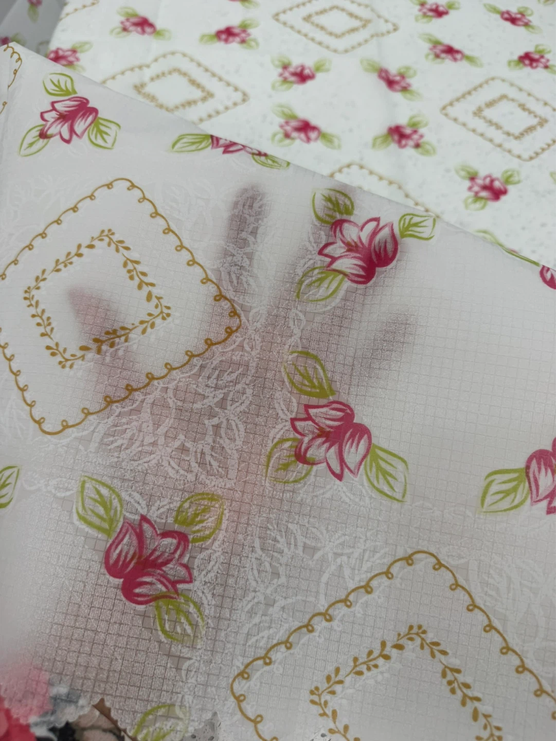 White floral print tablecloth - photo 5