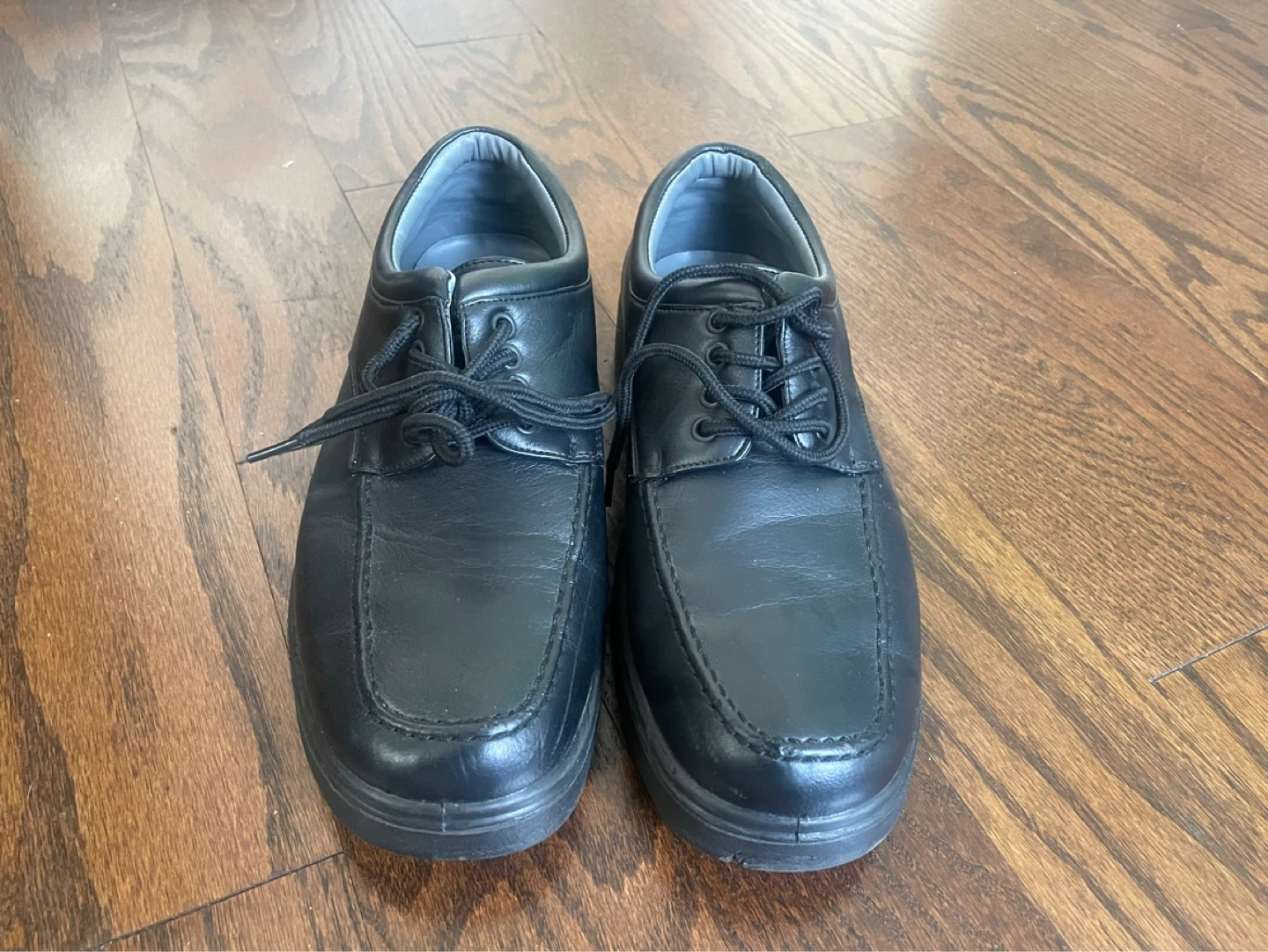 Penmans Black Leather Lace-Up Dress Shoes