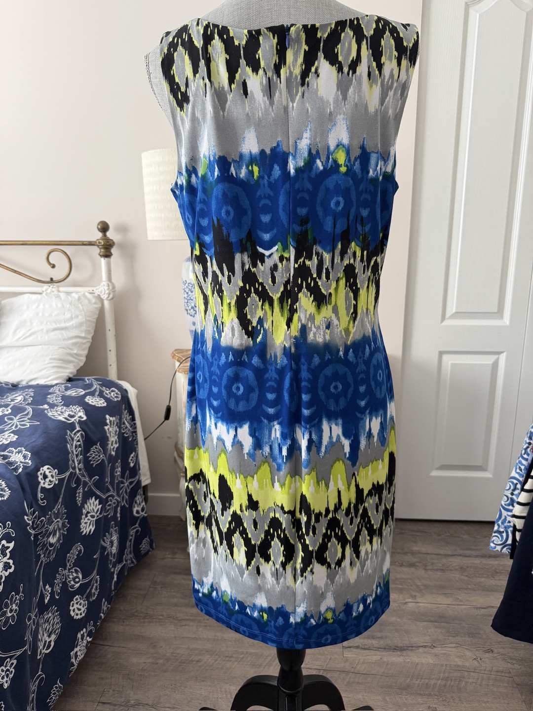 Designer Sleeveless Dress - photo 2