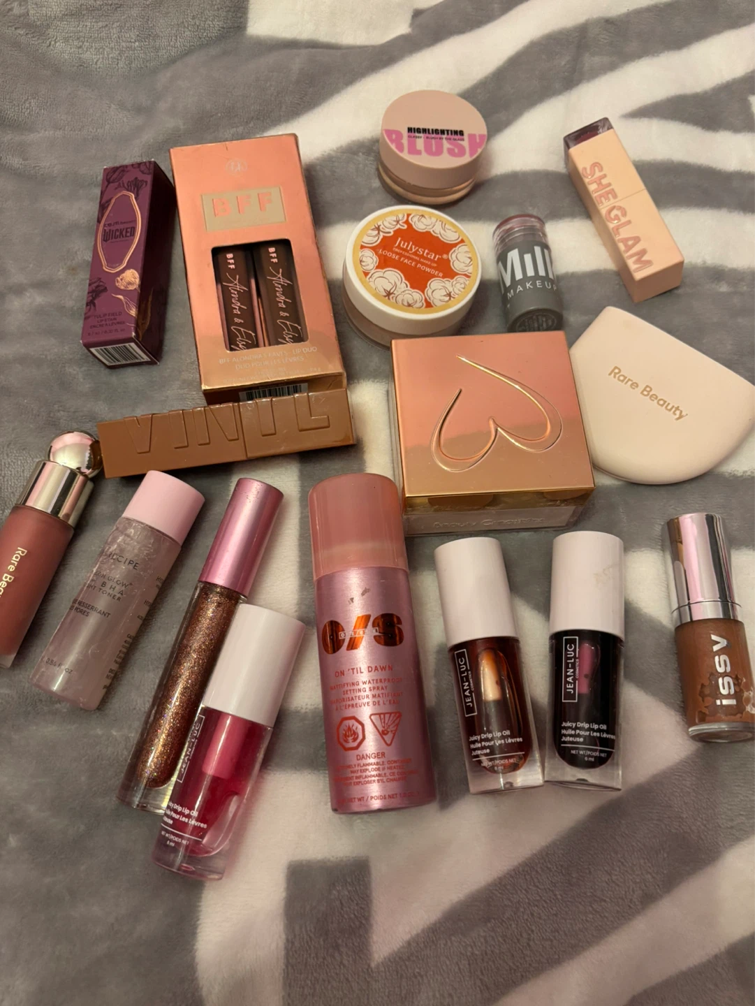 Makeup bundle