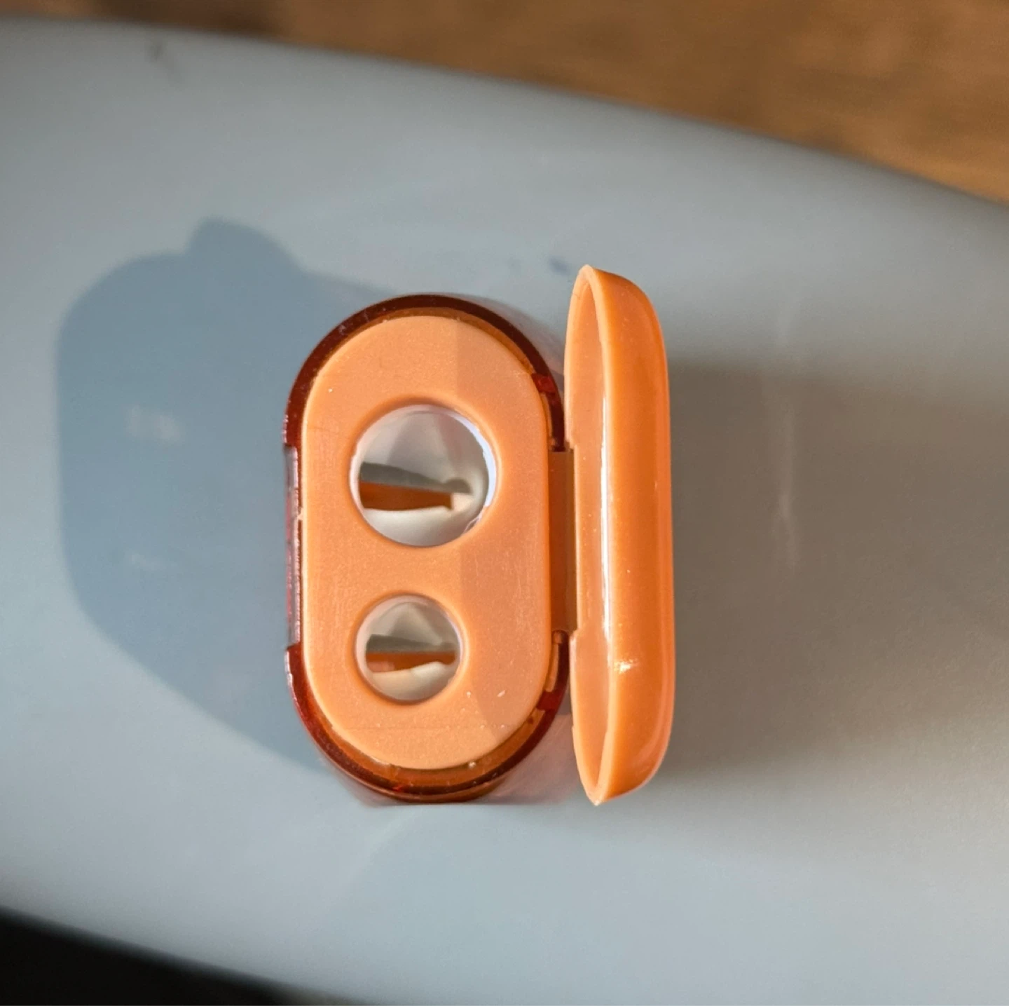 Claude 2-Hole Pencil Sharpener 🧡 - photo 4