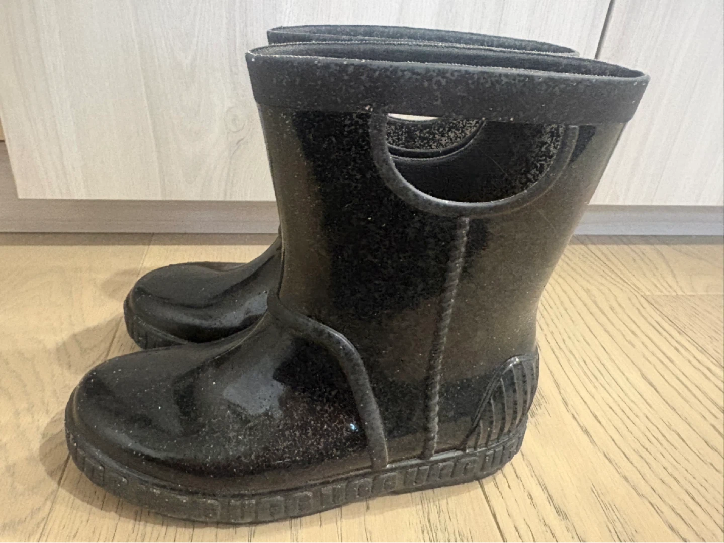 UGG Black Glitter Rain Boots - size 12 kids - photo 4