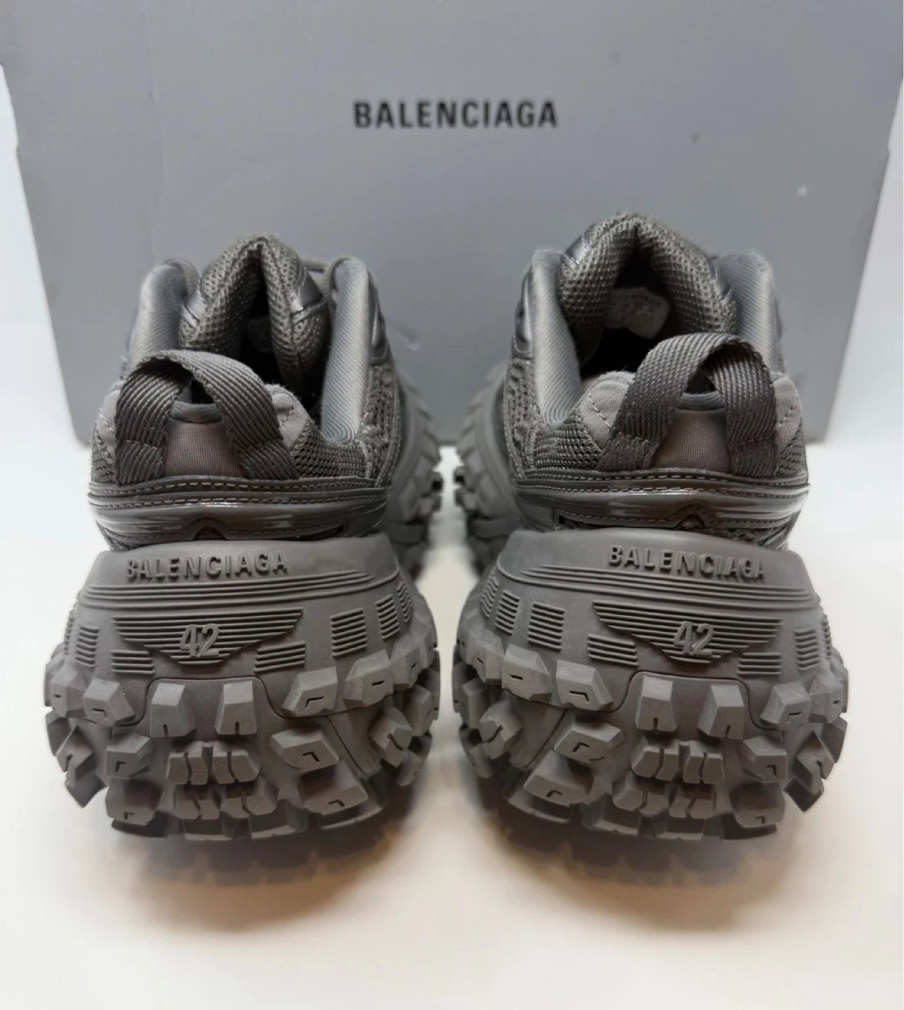 Balenciaga Bouncer Defender - photo 5