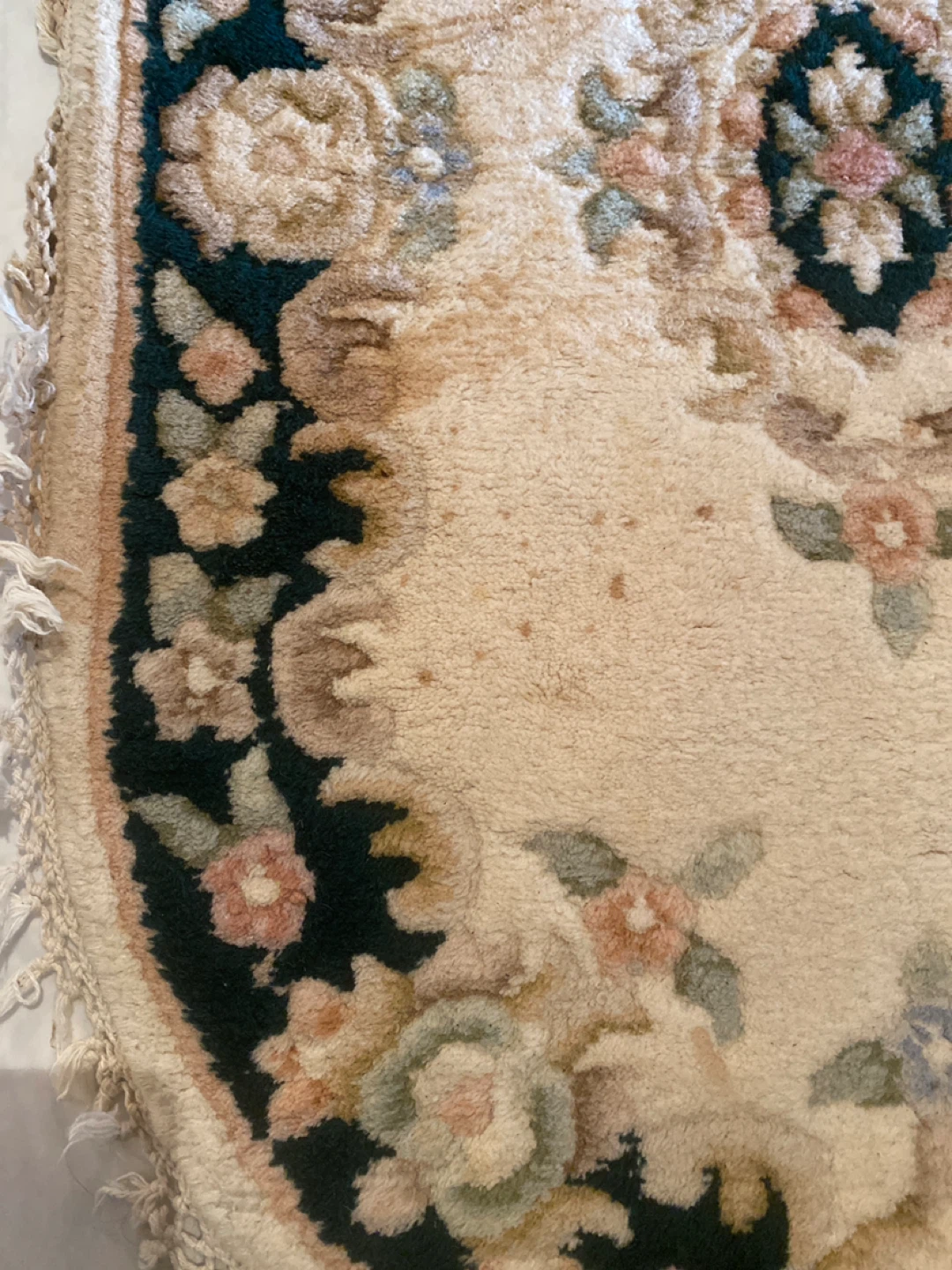 Oval Floral Accent Rug - photo 2