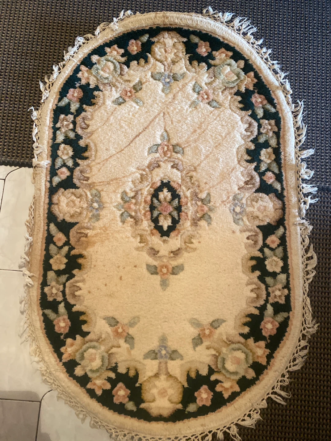 Oval Floral Accent Rug
