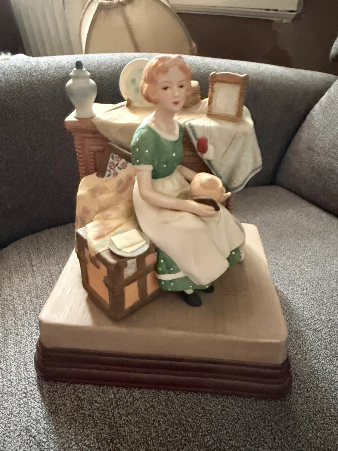 Norman Rockwell figurine - photo 5