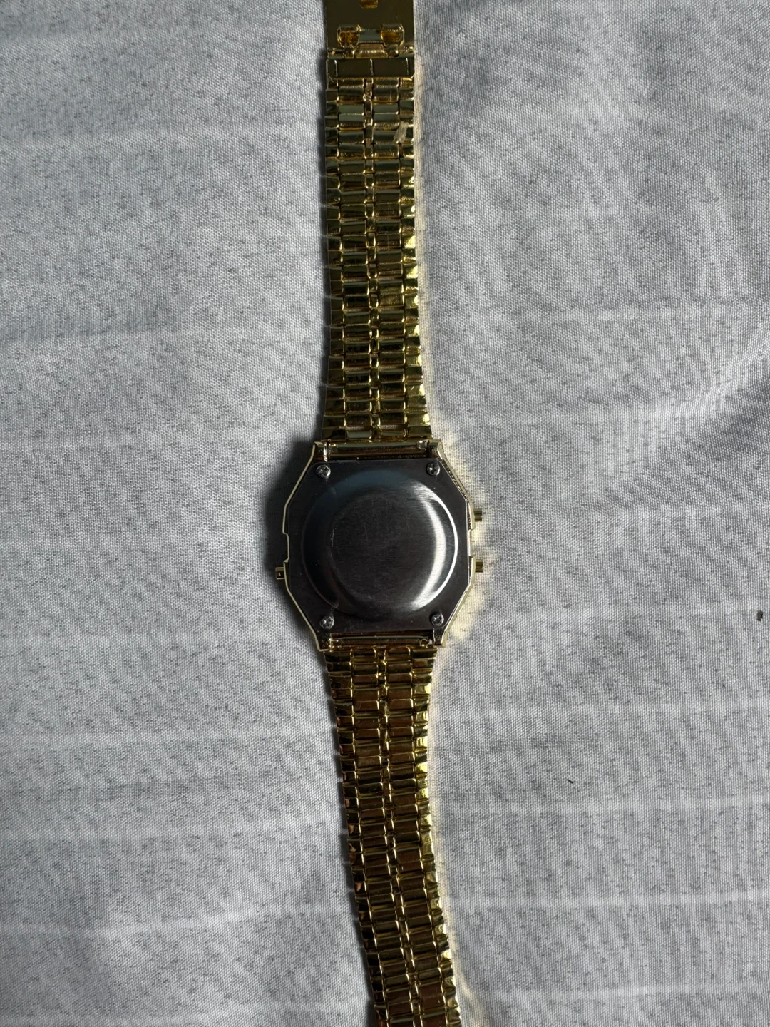 Gold Digital Retro Watch – Alarm Chrono, Water Resistant - photo 2