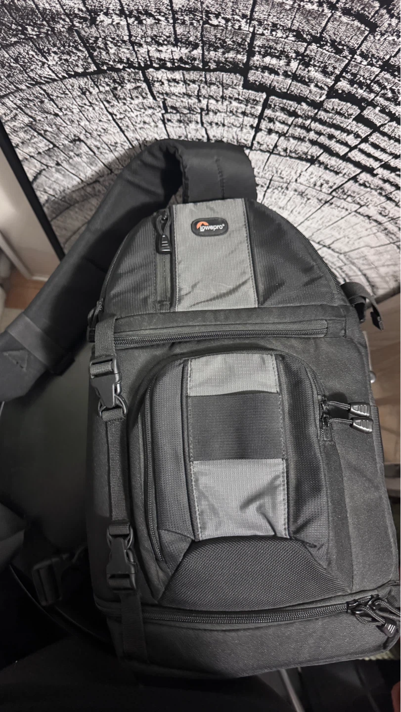 Lowepro SlingShot Camera Bag - photo 2