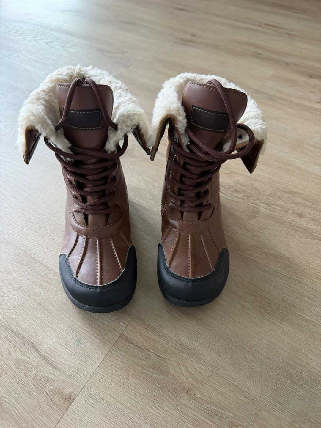 Authentic UGG (size US 1 ) - Brown Boots - photo 3