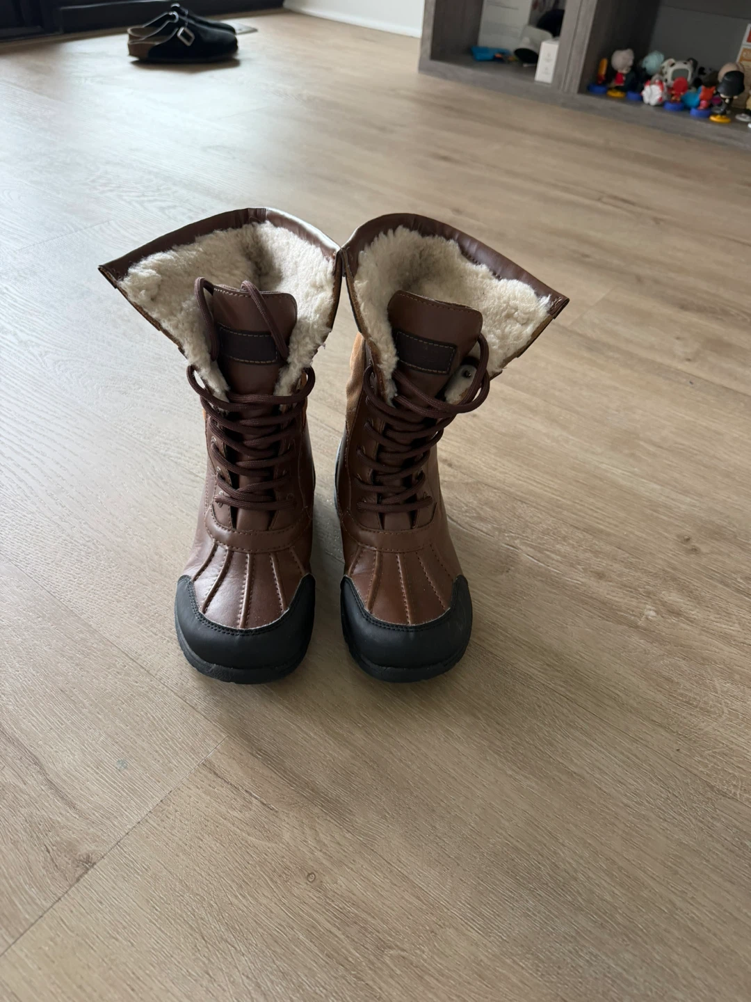 Authentic UGG (size US 1 ) - Brown Boots