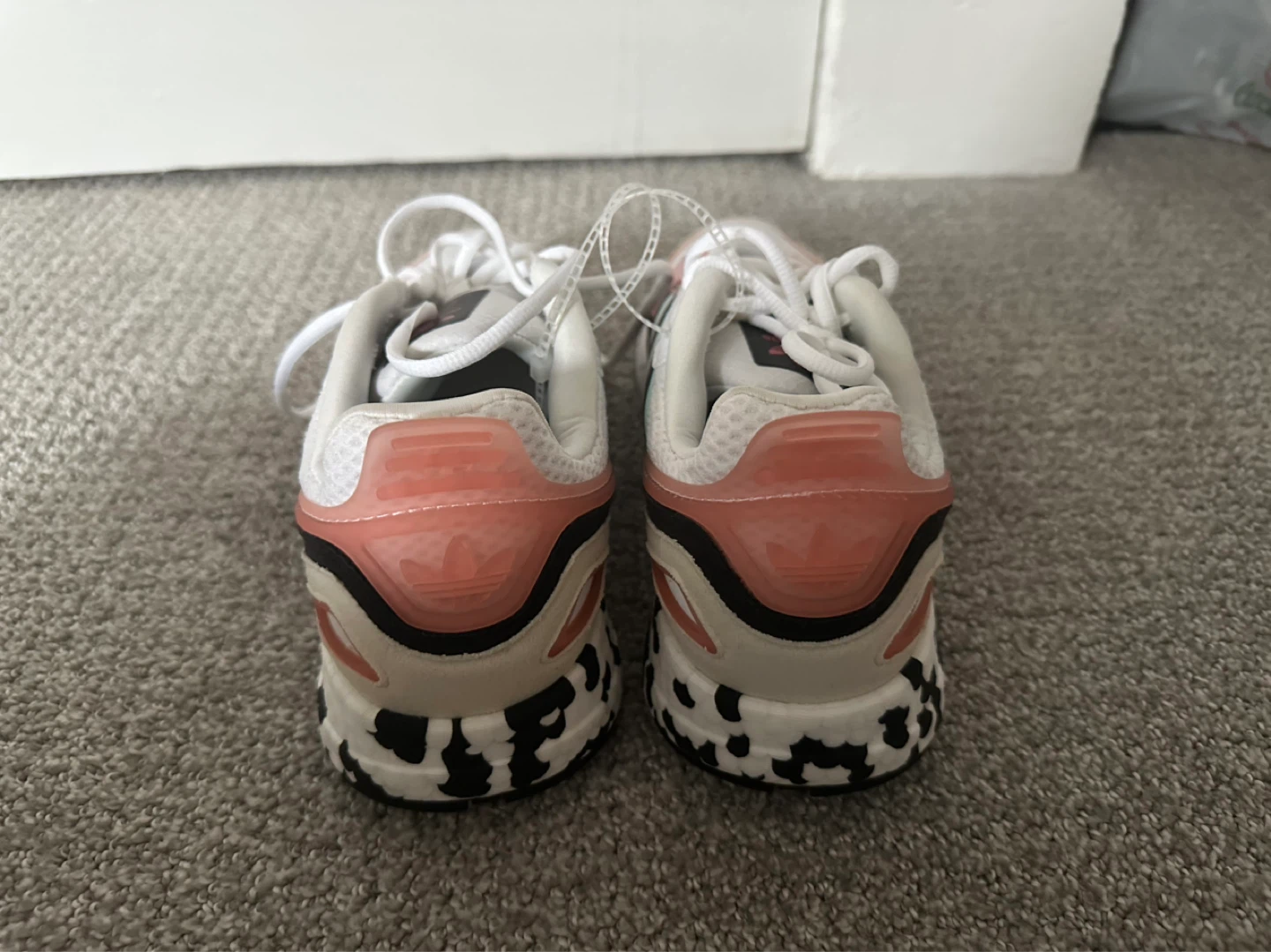 Adidas ZX 2K Boost Shoes White/Pink Size 6 - photo 3