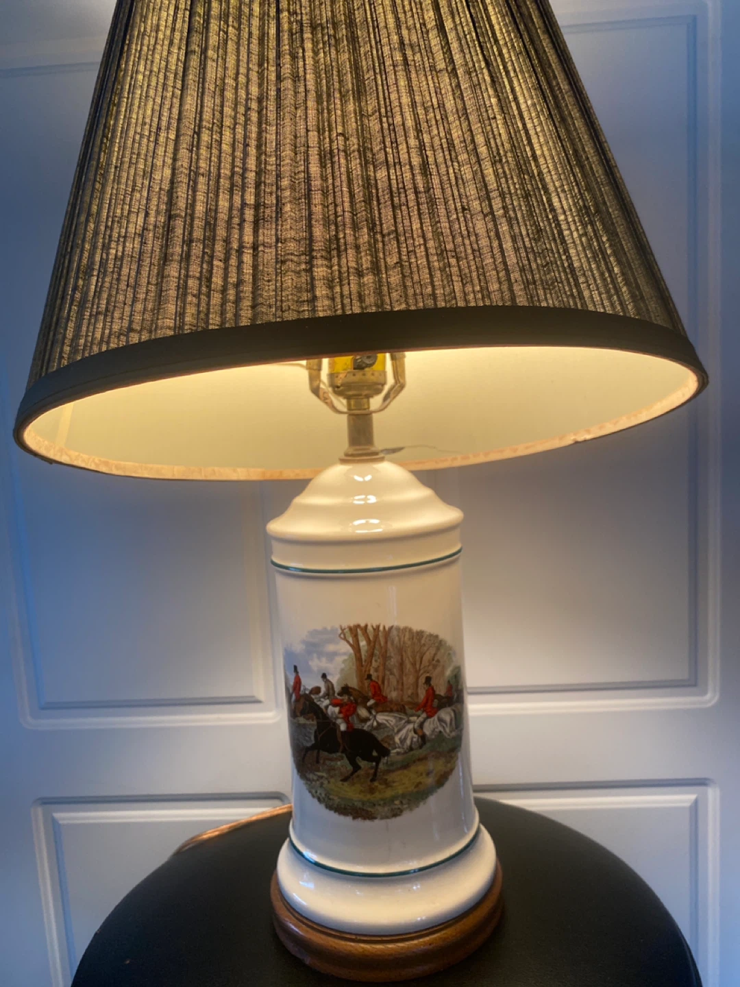 Vintage Ceramic Table Lamp with Hunting Party Scene