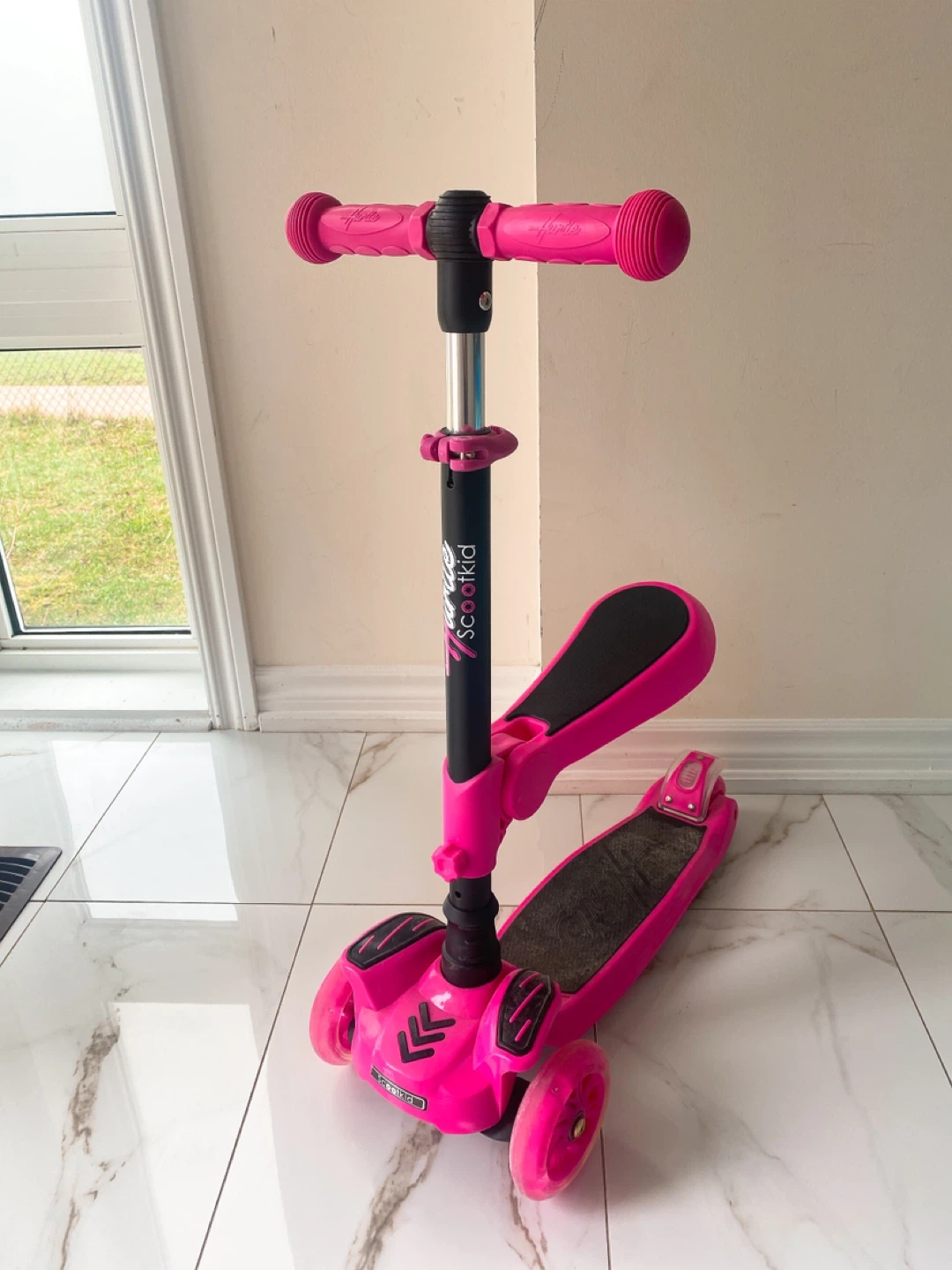 Pink ScootKid 3-in-1 Scooter with Seat