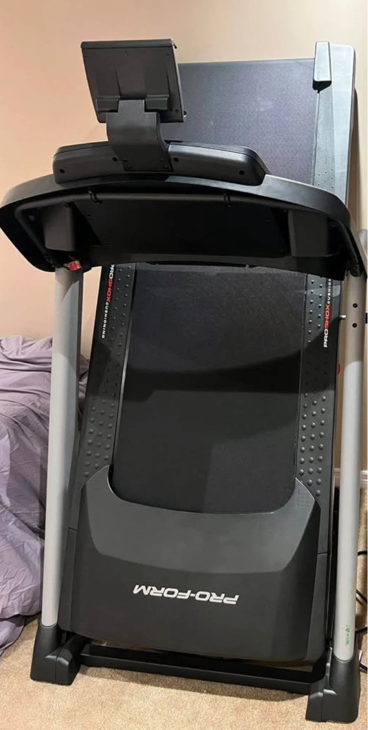 PRO-FORM Treadmill - photo 4