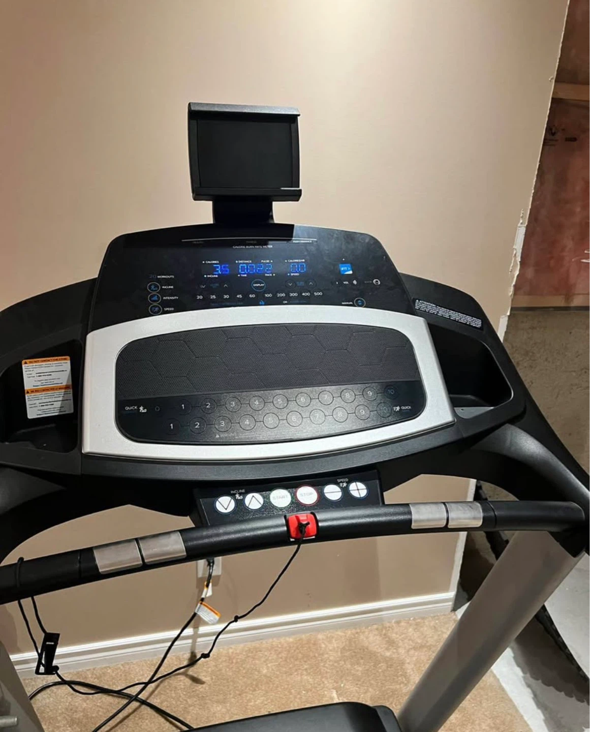 PRO-FORM Treadmill - photo 2