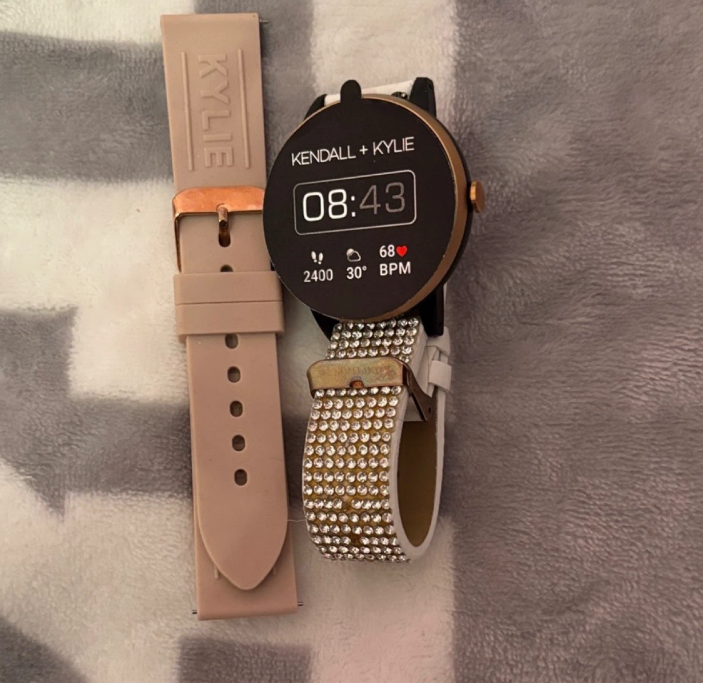 Kendall + Kylie Smartwatch with Rhinestone Band - photo 2