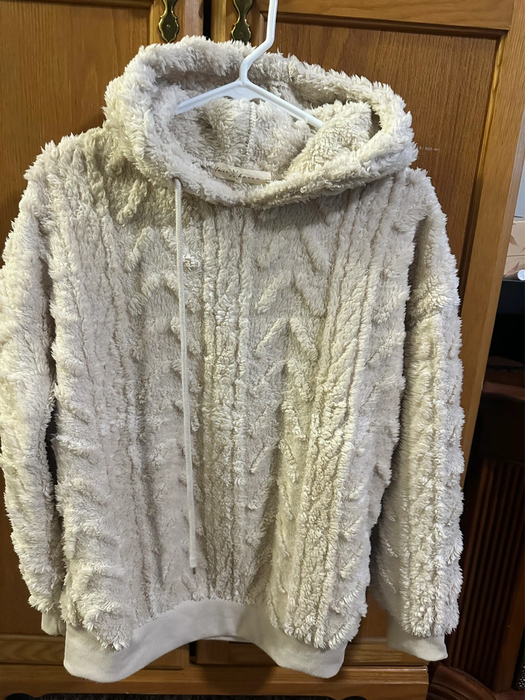 Women’s Winter Bundle - 12 Sweaters & Hoodies - photo 4