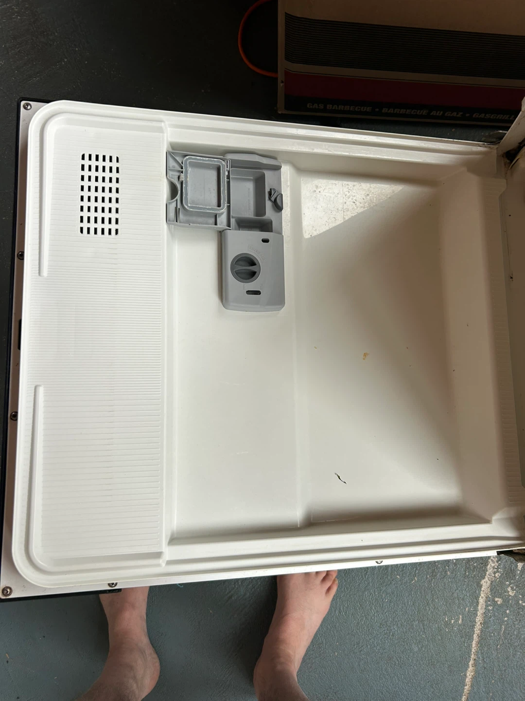 Frigidaire Dishwasher - photo 2