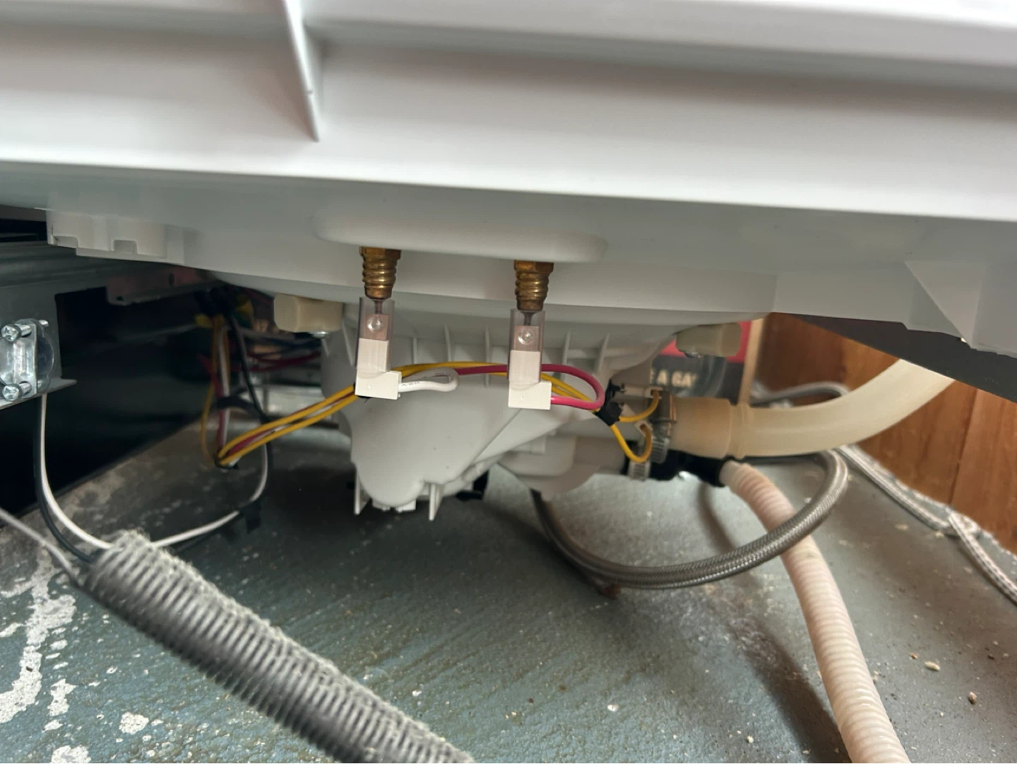 Frigidaire Dishwasher - photo 3