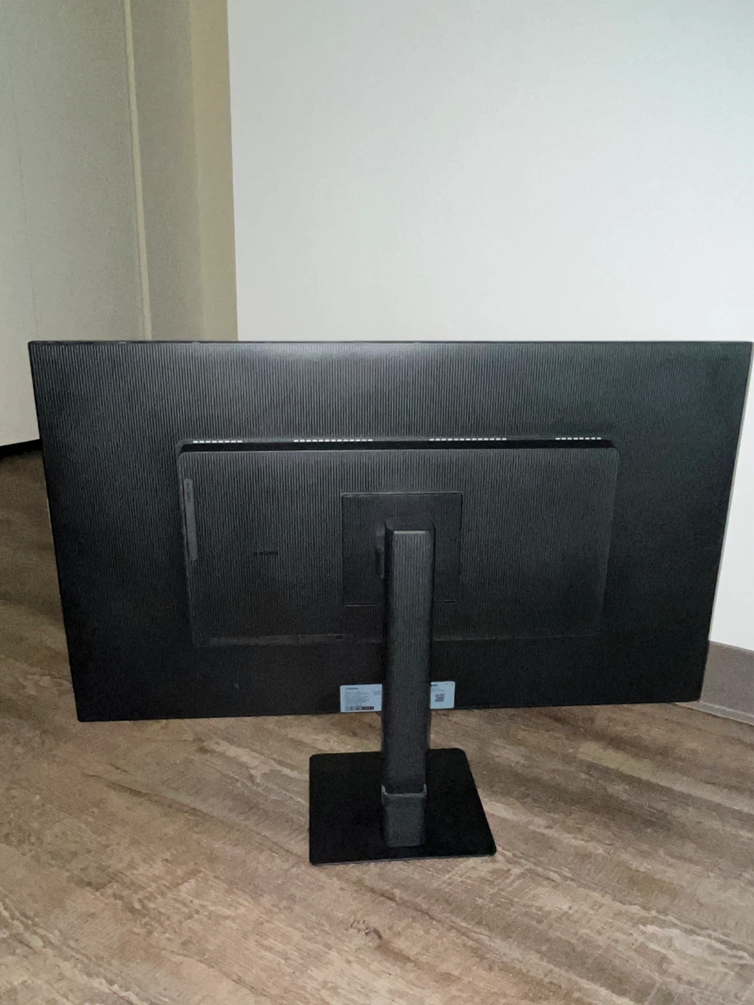Samsung 32" ViewFinity S70D 4K - photo 3