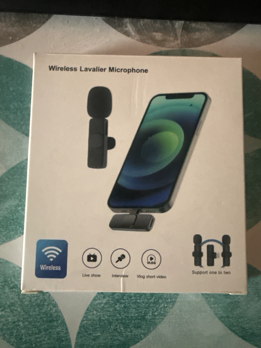 Wireless Lavalier Microphone Set