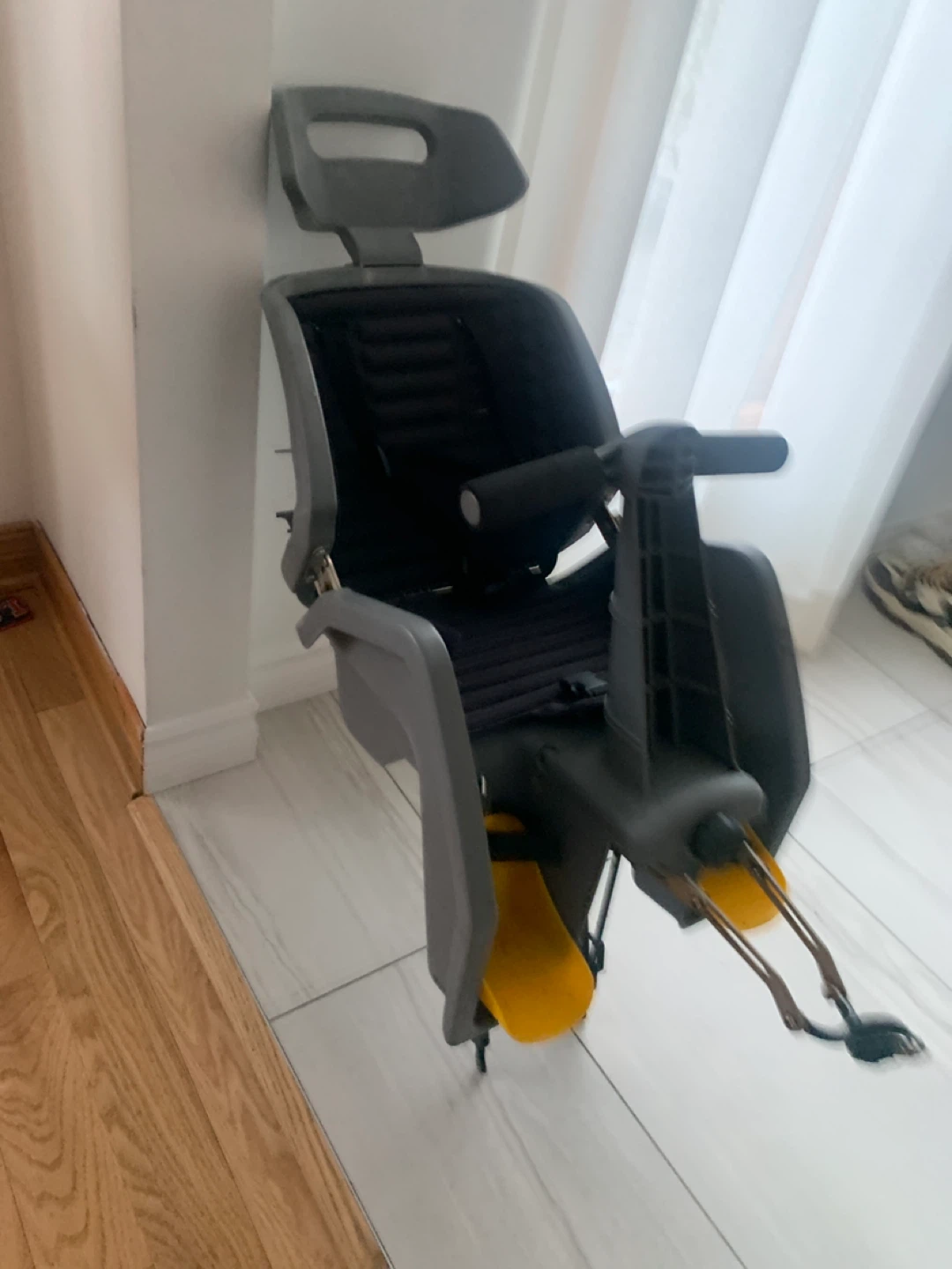Grey Child Bike Seat Carrier - photo 2
