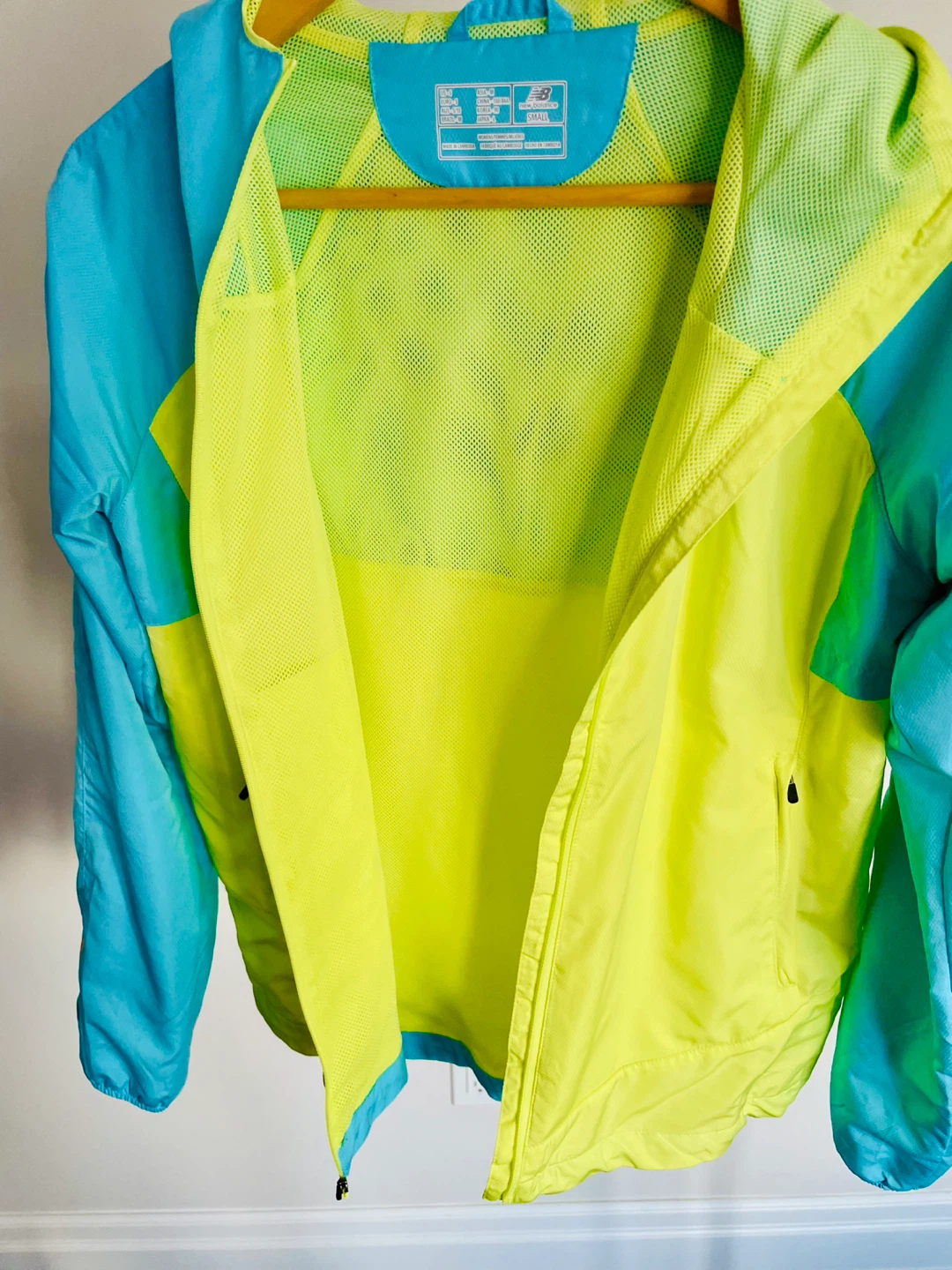 New Balance Women's Running Waterproof Jacket - Blue/Yellow - photo 5