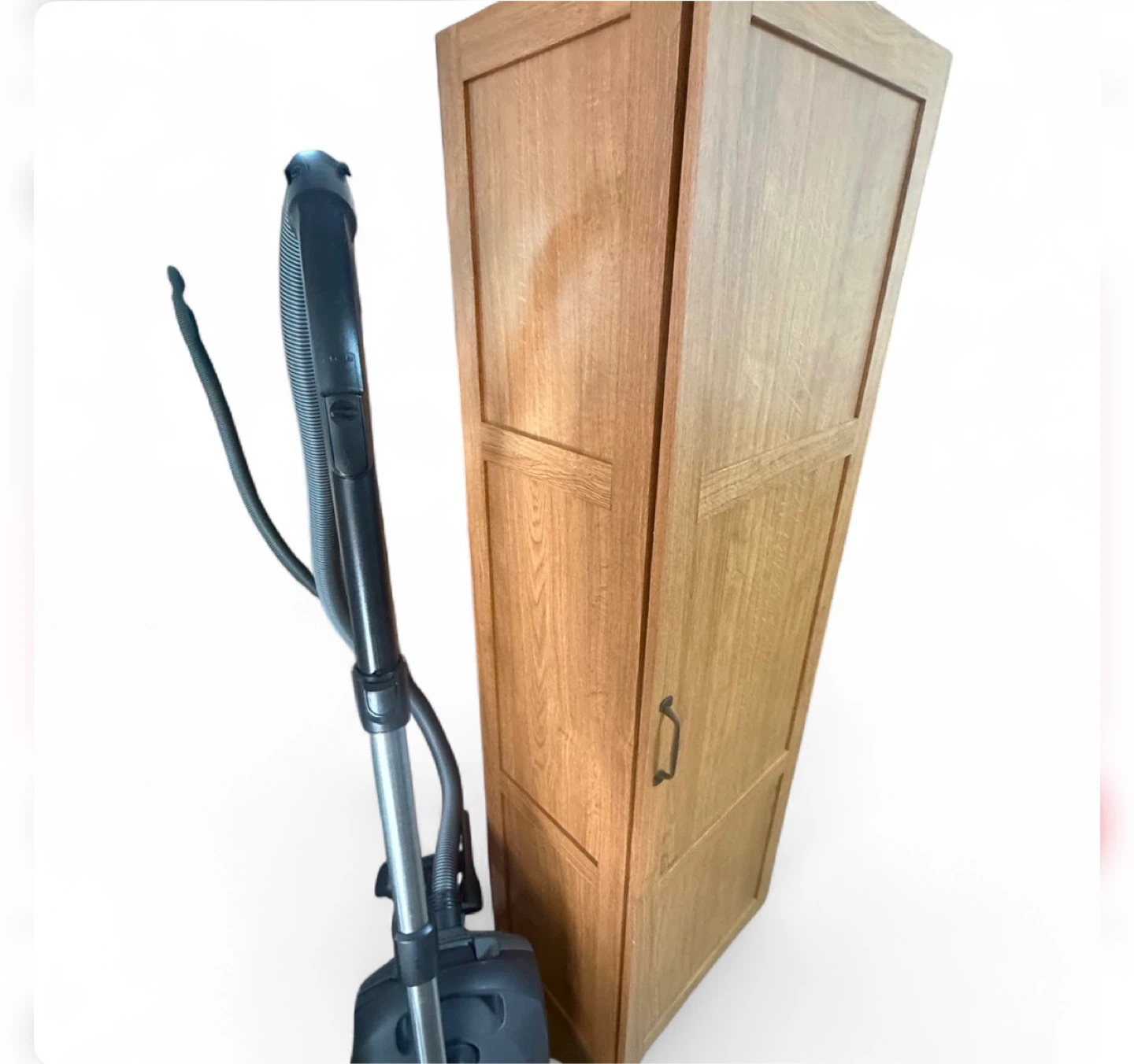 Tall Oak Wood Cabinet with Shelves - photo 3