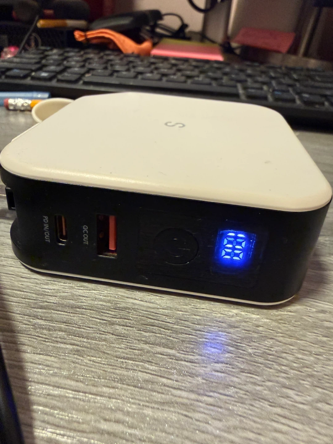 SNAP PowerPack Universal 5-in-1 Travel Adapter with Power Bank