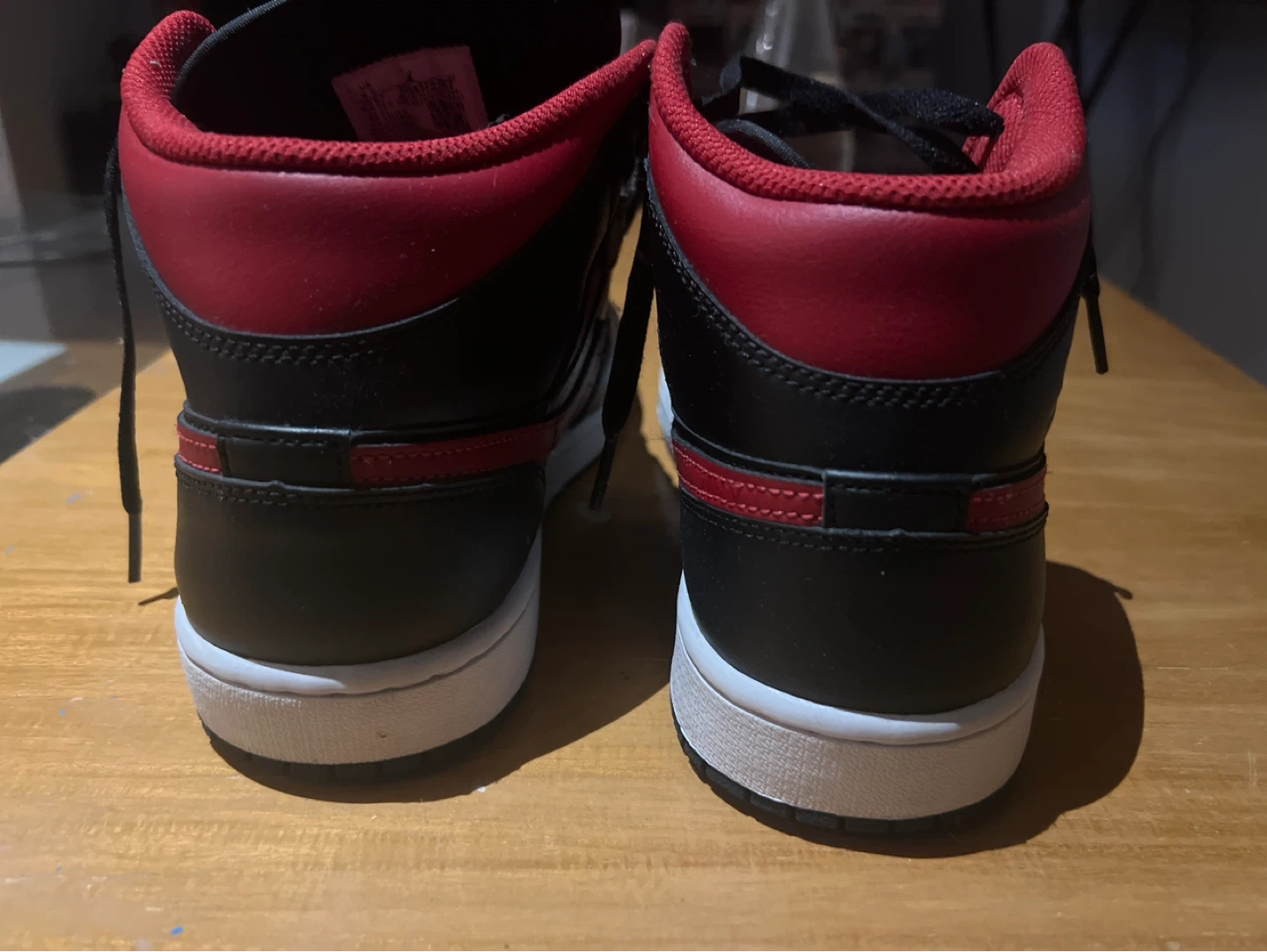 Air Jordan 1 Mid SE Black Red US 9.5 - photo 3