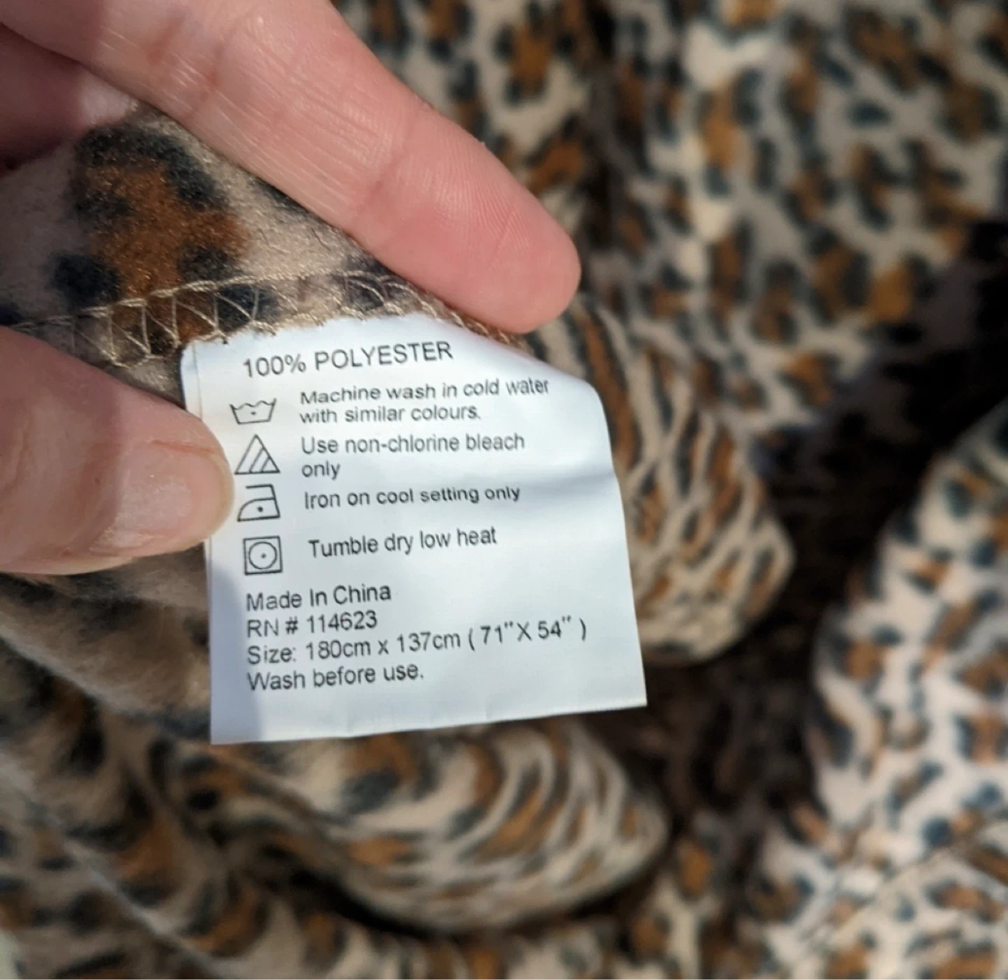 New Leopard Print Snuggie Wearable Blanket - photo 4