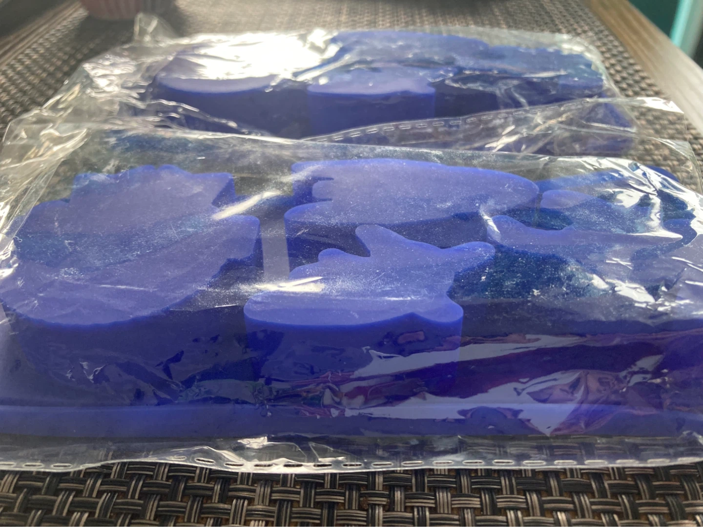 Pabst Blue Ribbon Silicone Molds - 2 Pack - photo 3