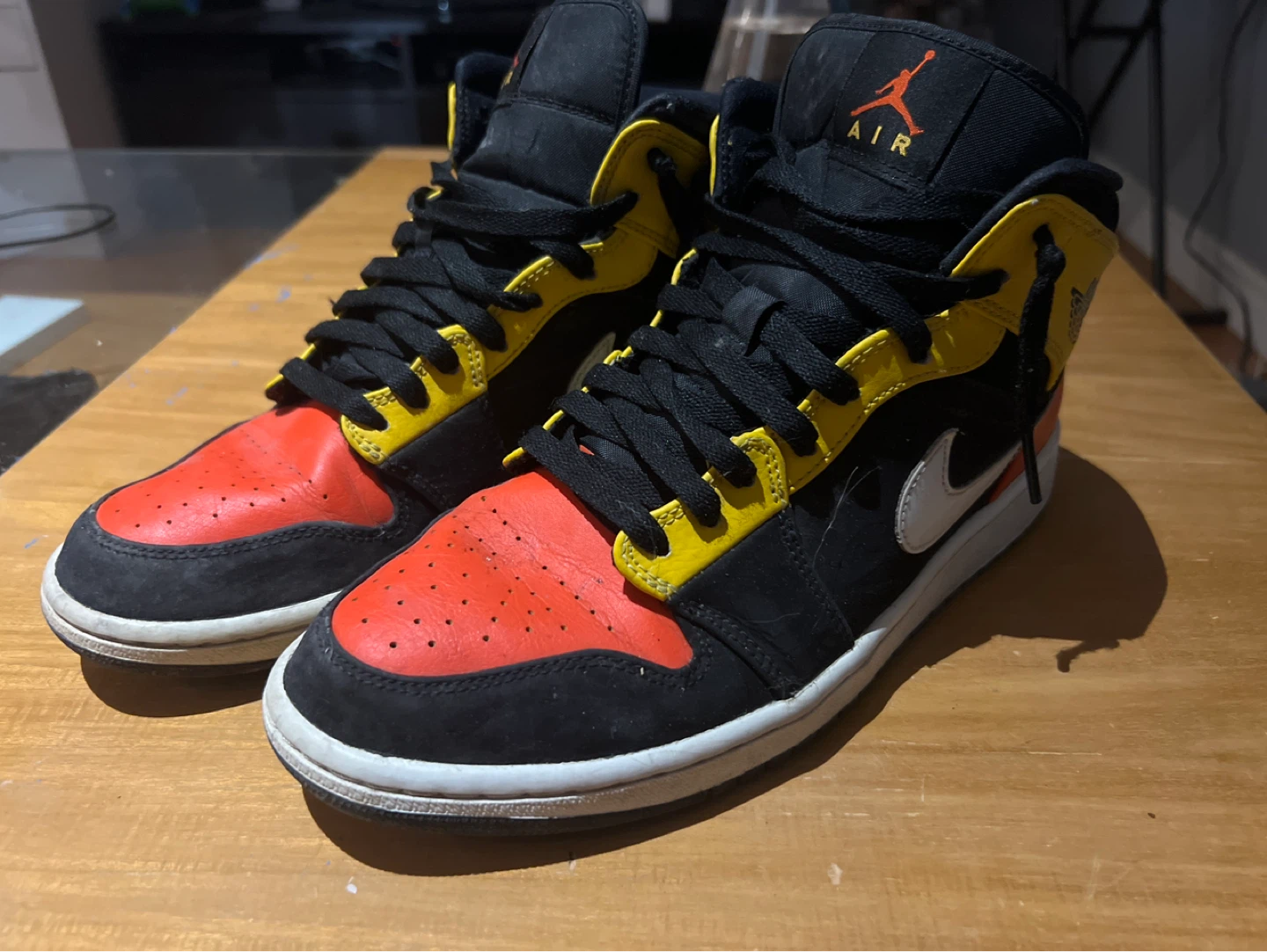Air Jordan 1 Mid SE Men's Shoes - photo 2