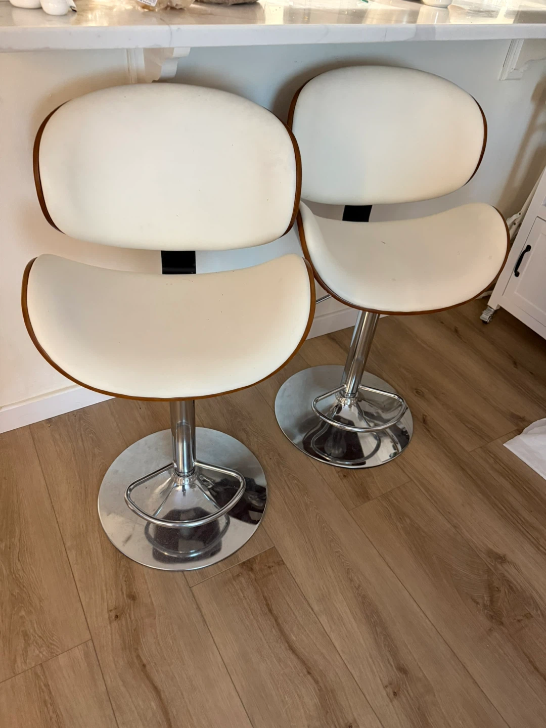 KCC Bar Stools Set of 2 - White PU Leather - photo 3