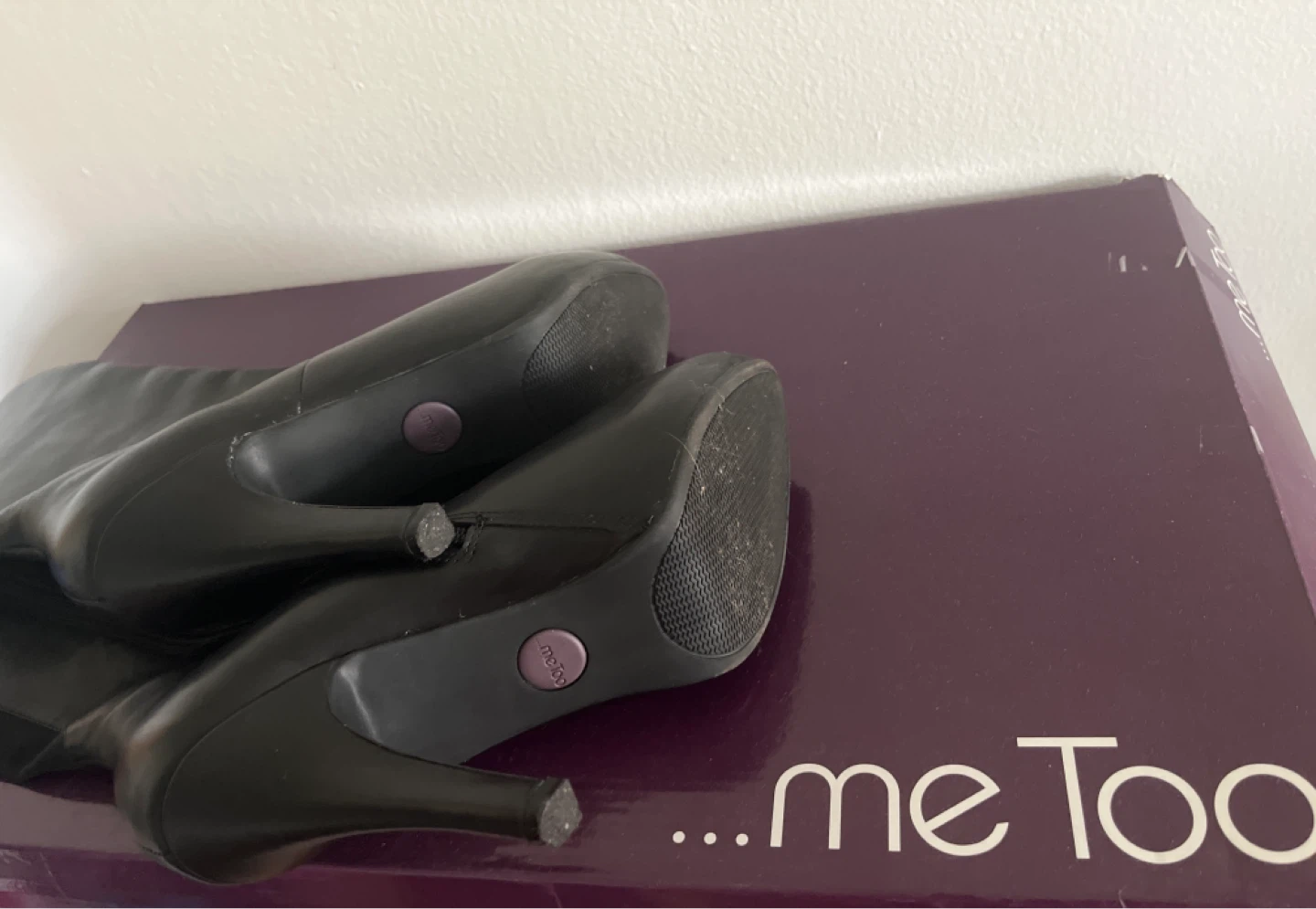 Me Too Black Leather Knee-High Heeled Boots - Size 9M - photo 2