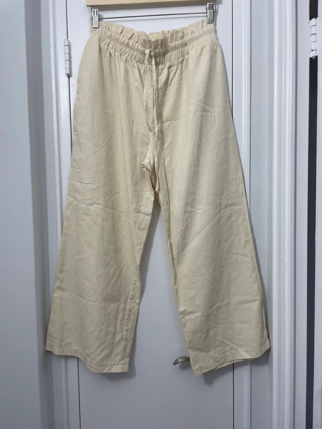 Women's Cream Wide Leg Pants need  🚨 🚨 🚨🚨🚨