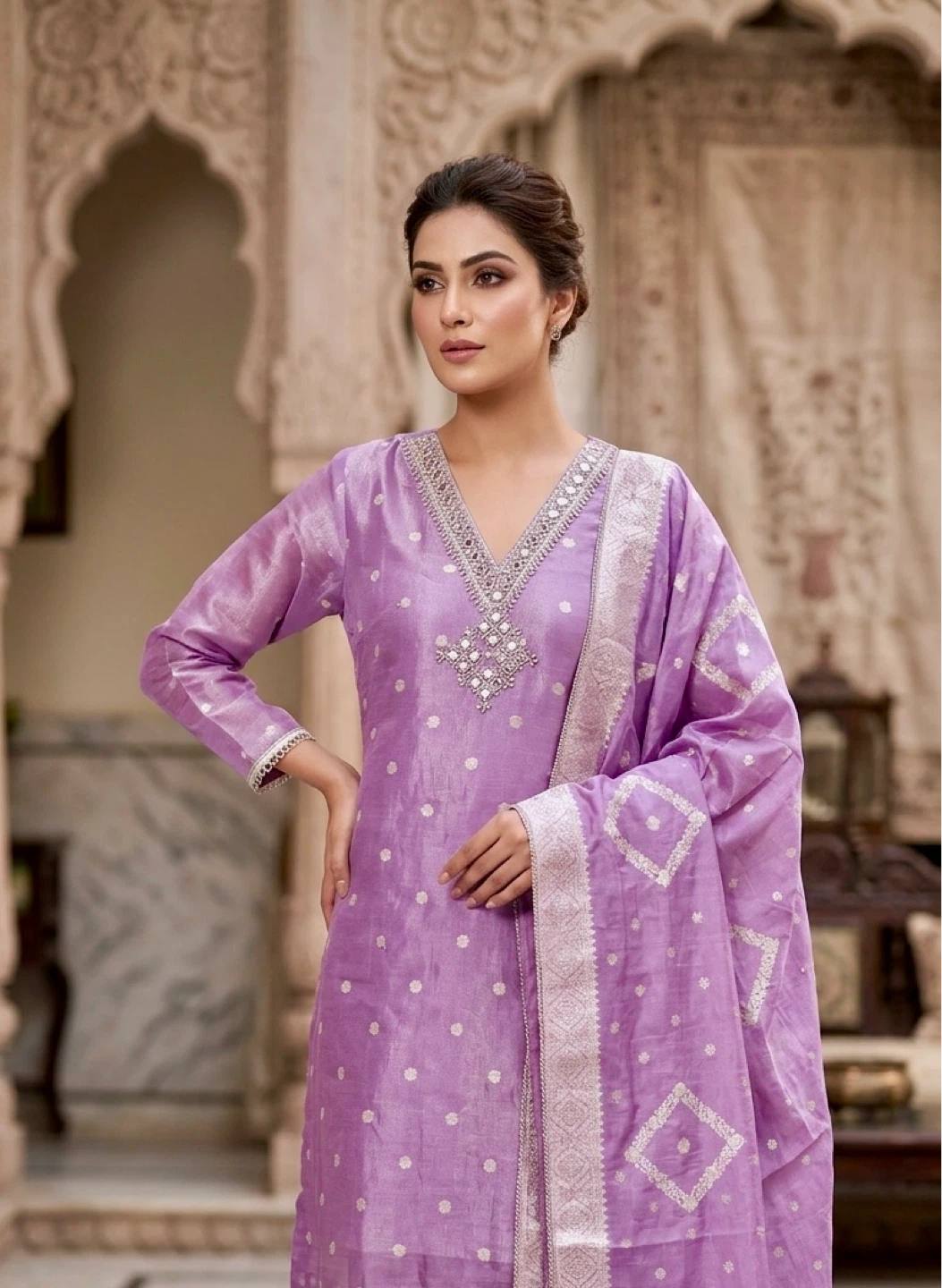 Purple Jacquard Kurti with Pants and Dupatta - photo 2