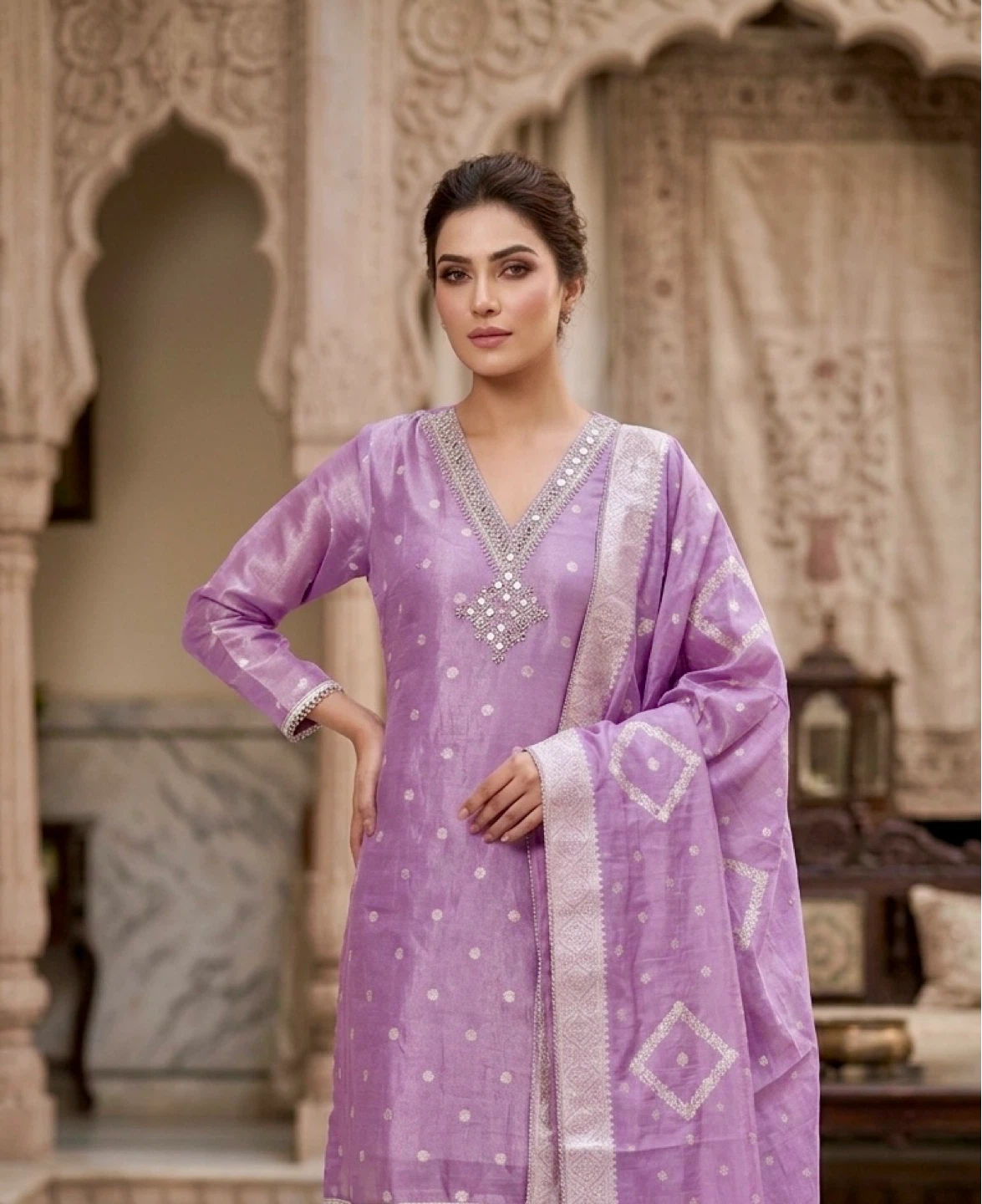 Purple Jacquard Kurti with Pants and Dupatta - photo 3