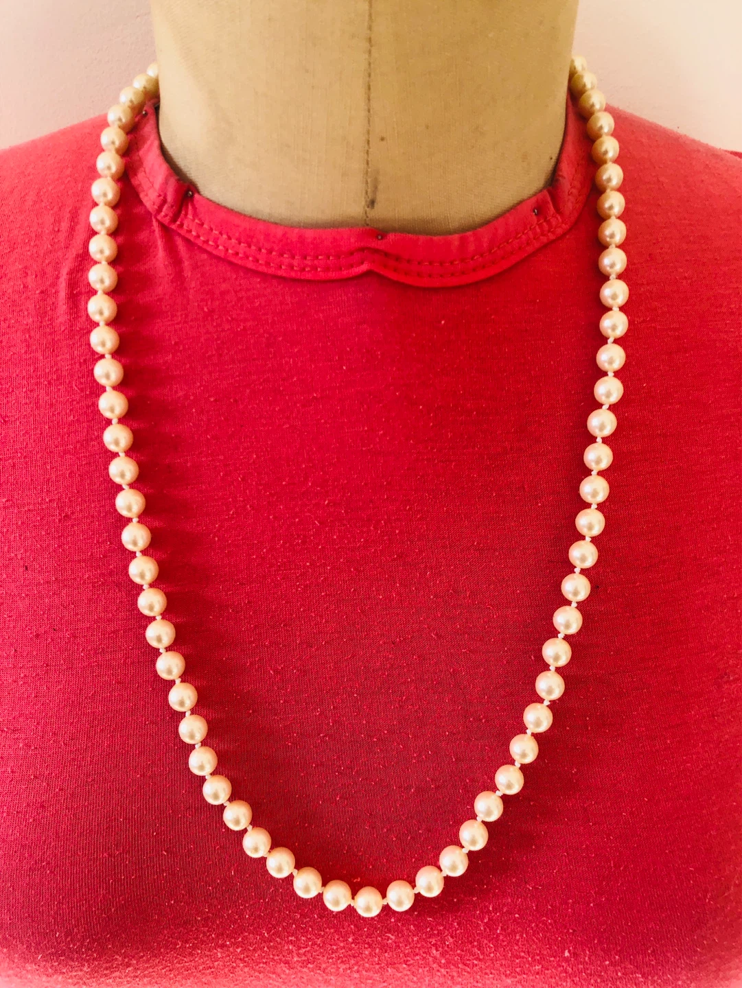 Cream Faux Pearl Necklace with GoldClasp