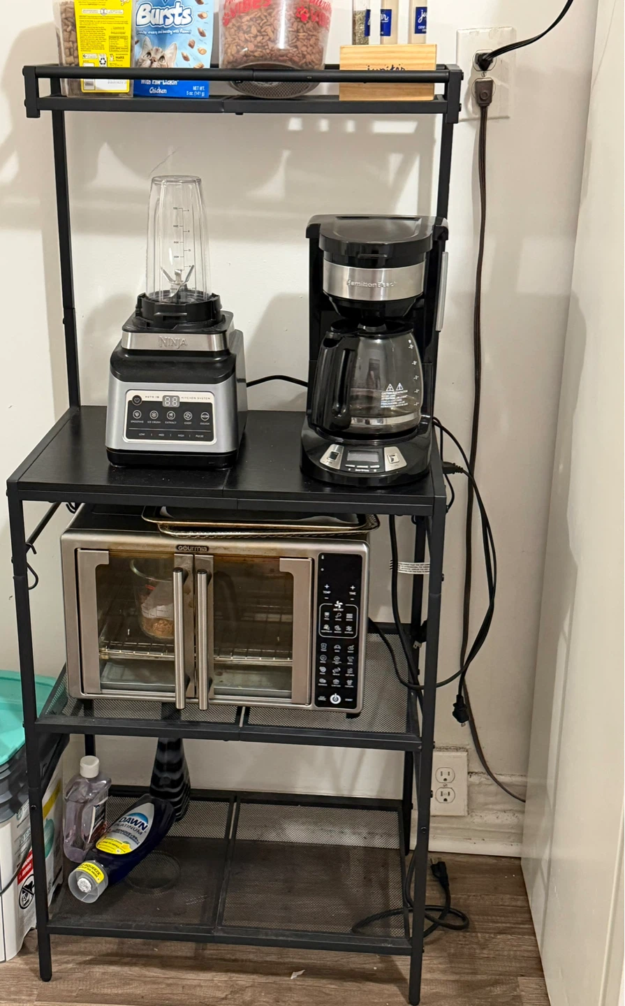 Kitchen storage