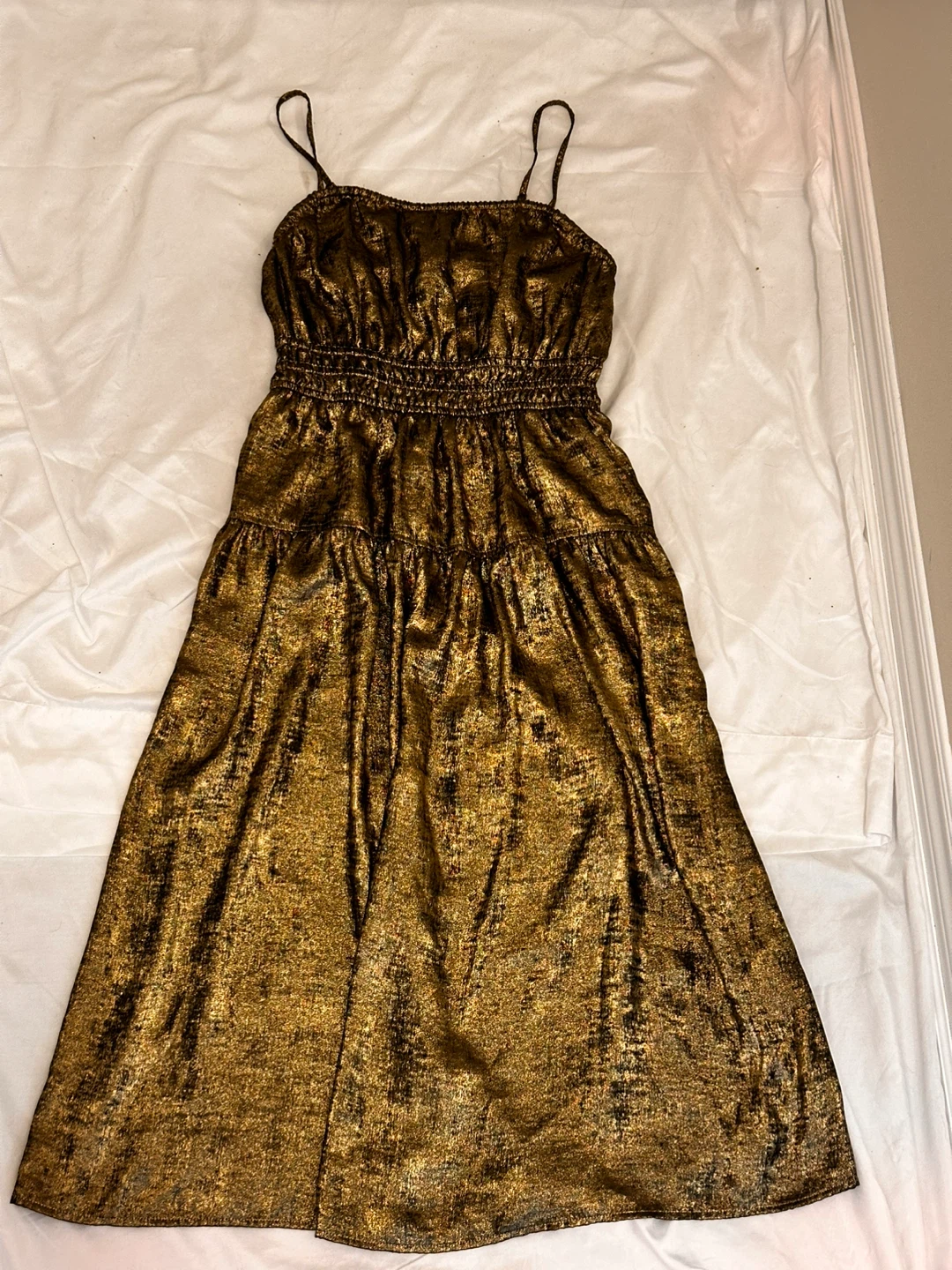 Old Navy Gold Metallic Smocked Midi Dress Size M - photo 2