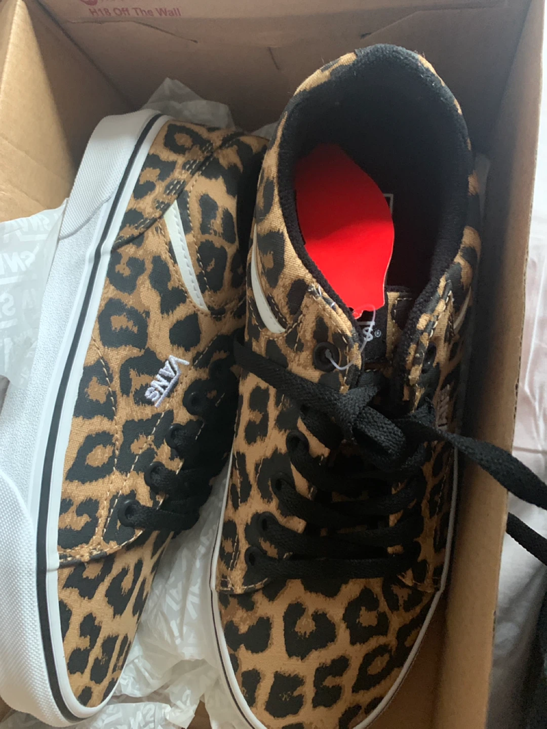 Vans Old Skool Leopard Print Sneakers Size 8 Women's - photo 2