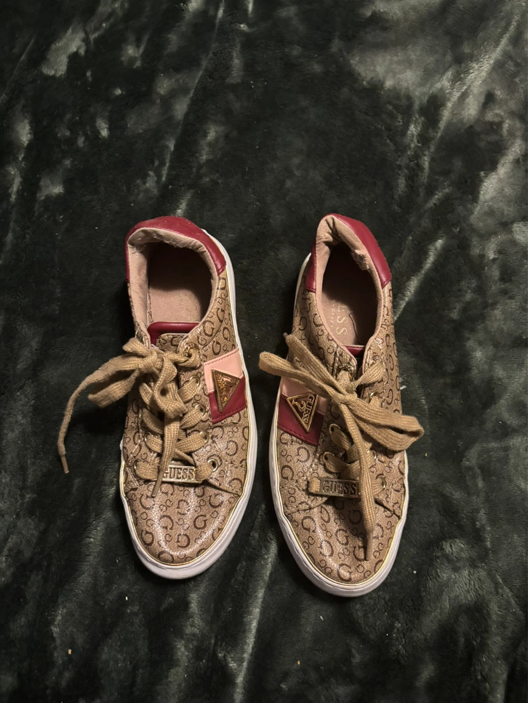 Guess Logo Print Sneakers