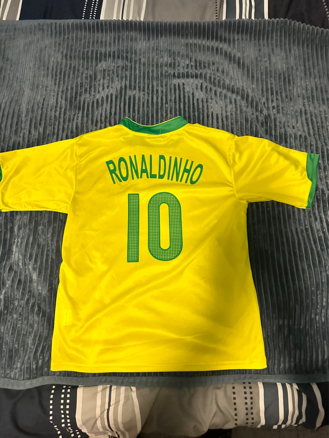 Brazil National Team Football Jersey - Ronaldinho #10 - photo 2